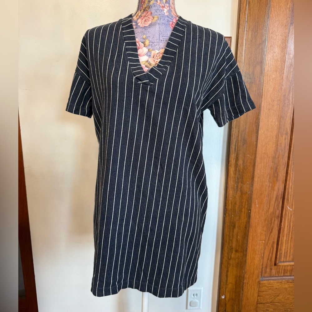 Zara Navy and White Striped Knit Top